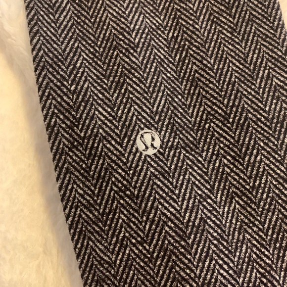 Lulu Leggings - Picture 3 of 3